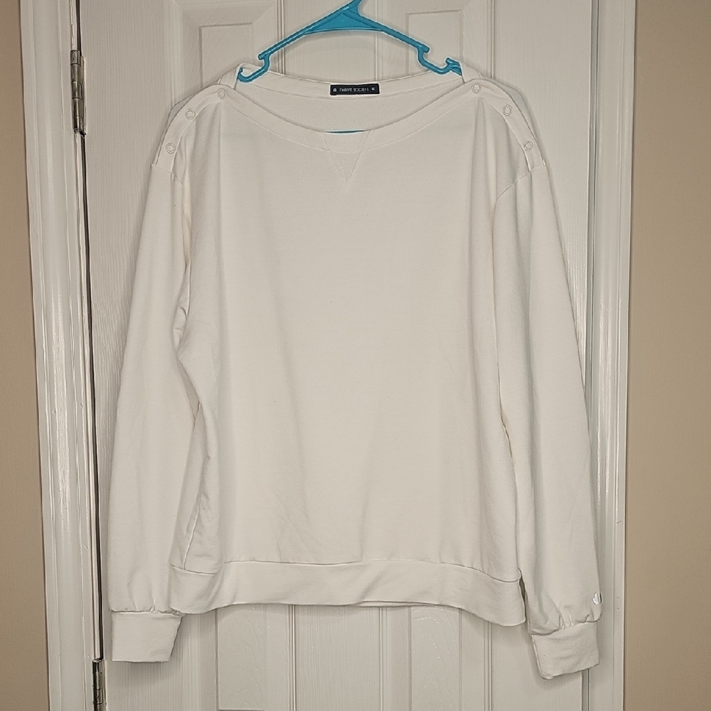 Thrive Societe White‎ Crewneck Pullover With Snap Accents On Shoulder Cozy Fit